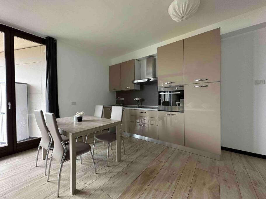 Apartament Monolocale Con Balcone Self Check In Milano Sempione Zewnętrze zdjęcie