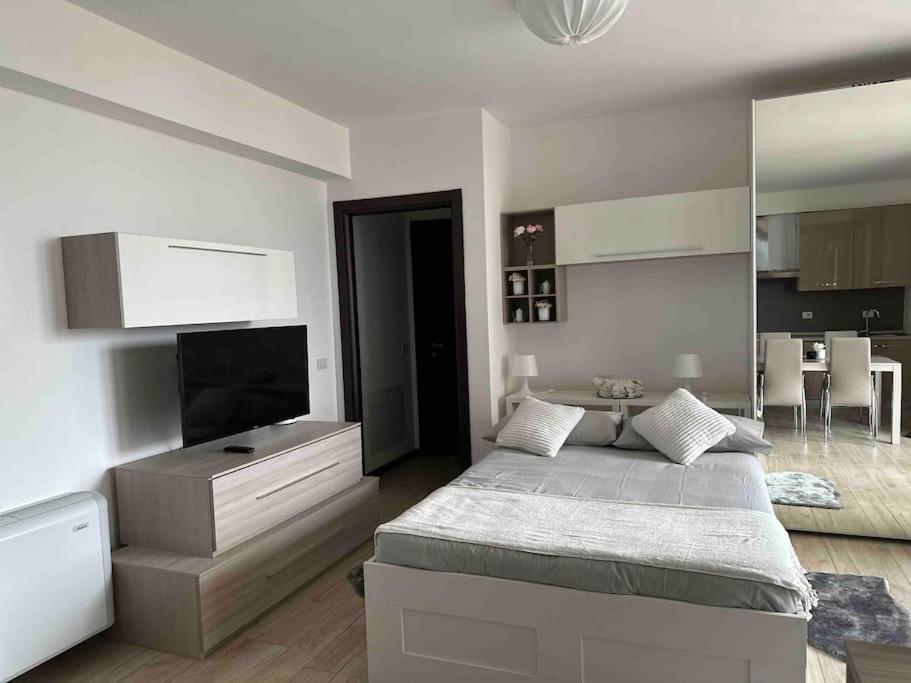 Apartament Monolocale Con Balcone Self Check In Milano Sempione Zewnętrze zdjęcie